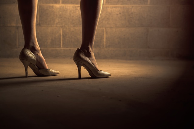 fashion-person-woman-feet (1)